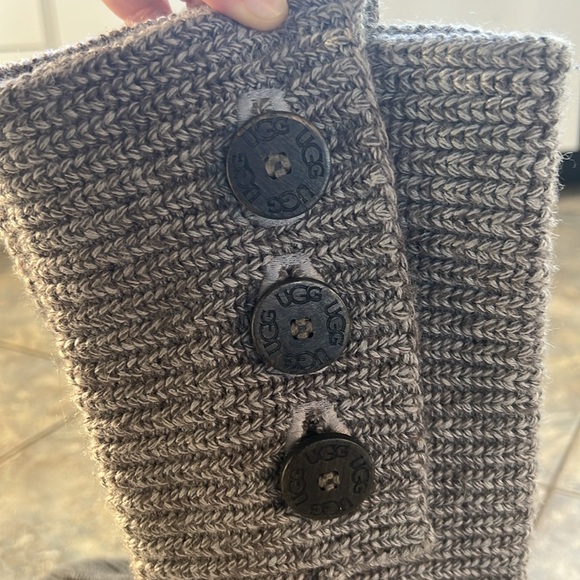 UGG Knit Sheepskin boot ‘classic cardy’ grey - Picture 4 of 8